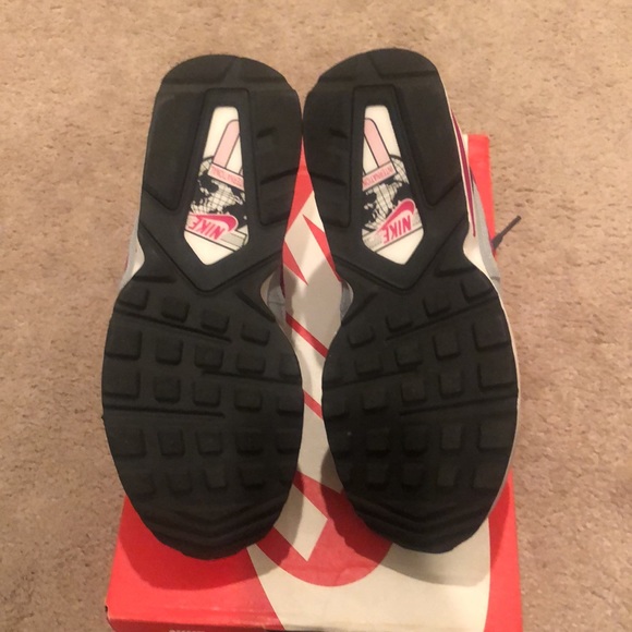 NIKE Air Max - Picture 6 of 7